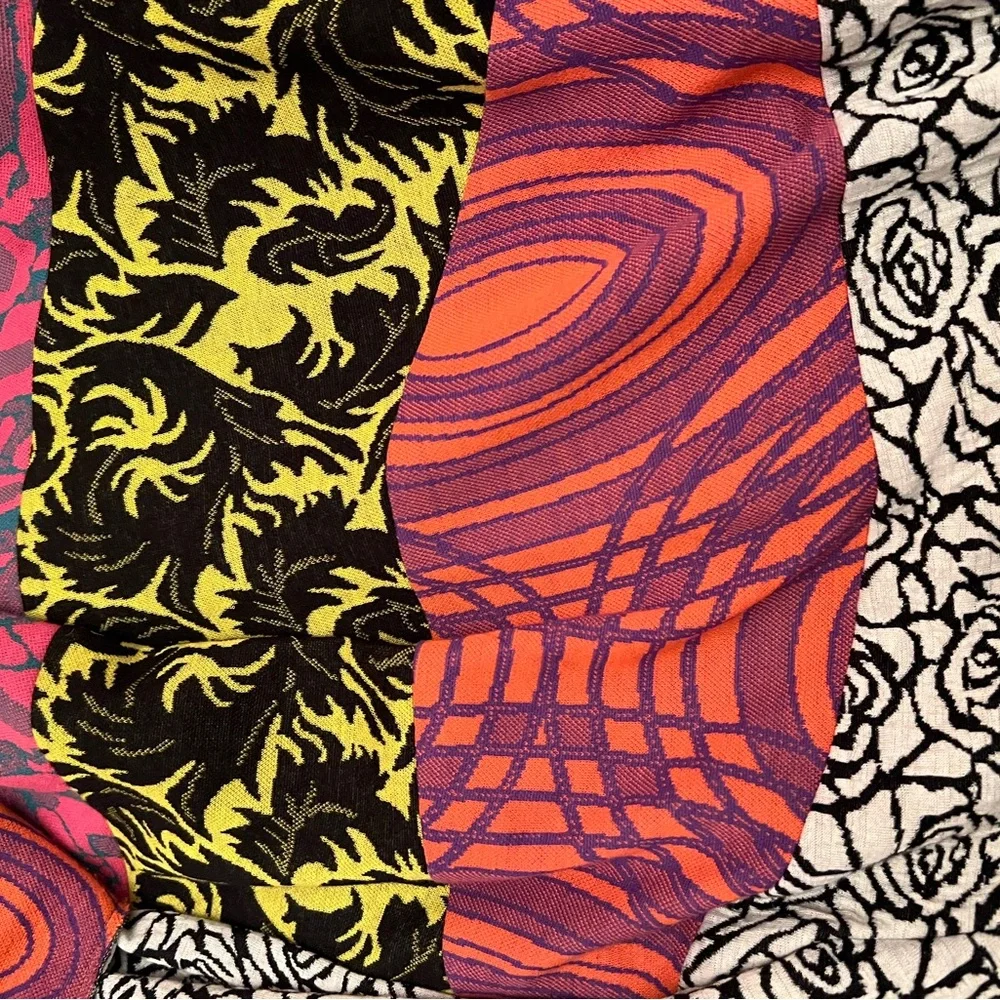 Colorful Patterned Button-Up Jacket - Picture 9 of 11